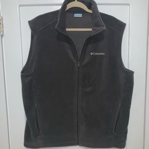Men’s Columbia vest